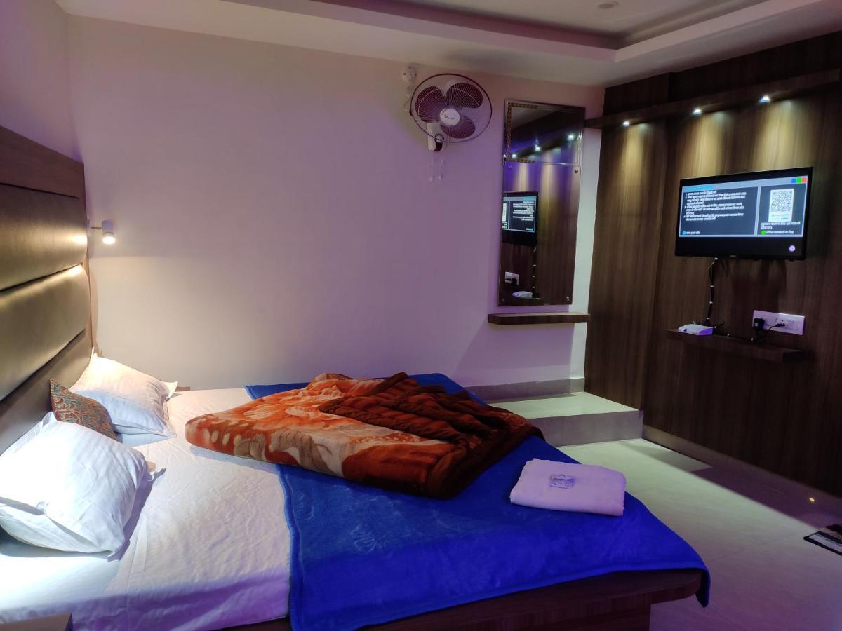 Hotel Balaji Далхаузи Екстериор снимка