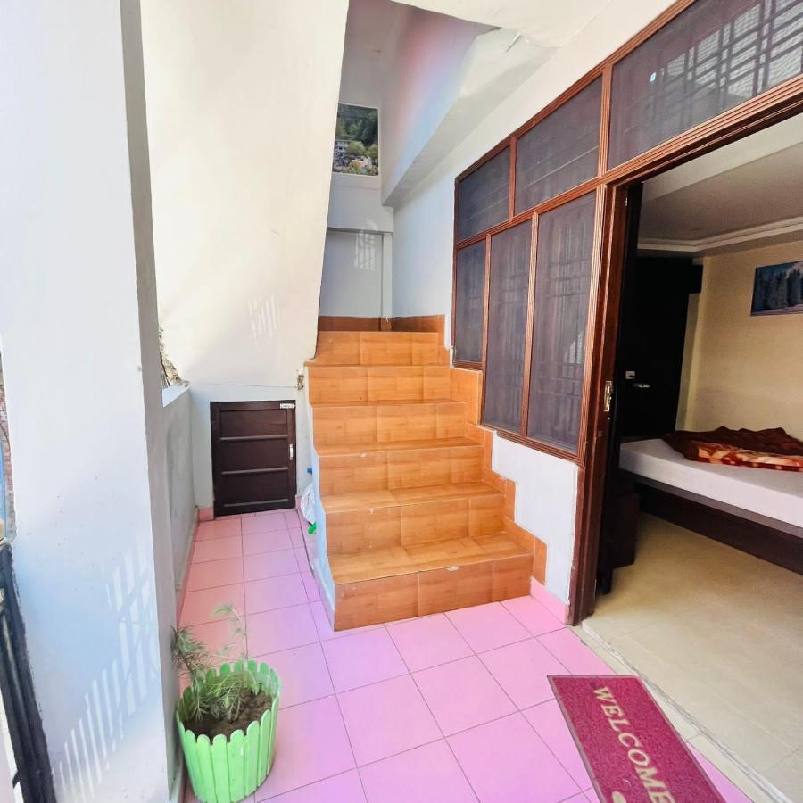 Hotel Balaji Далхаузи Екстериор снимка