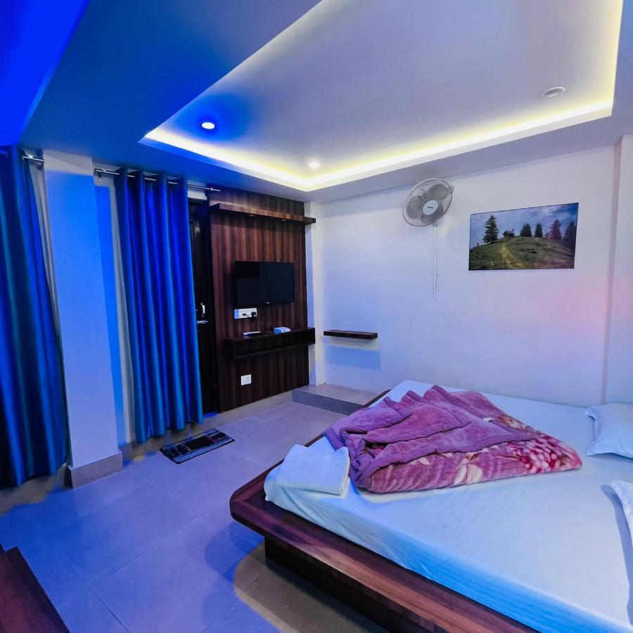 Hotel Balaji Далхаузи Екстериор снимка